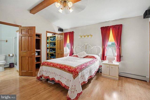 924 W TRINDLE ROAD, Mechanicsburg, PA 17055