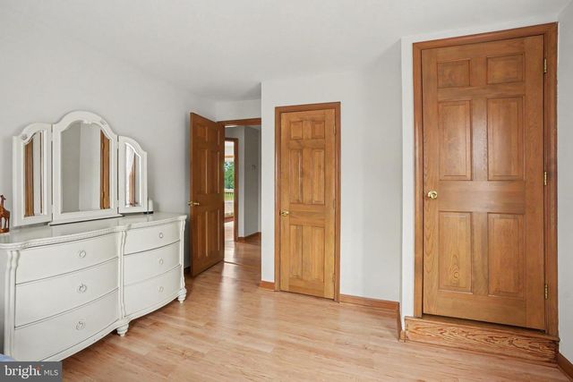 924 W TRINDLE ROAD, Mechanicsburg, PA 17055