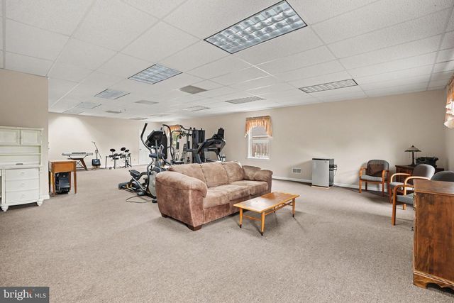 924 W TRINDLE ROAD, Mechanicsburg, PA 17055