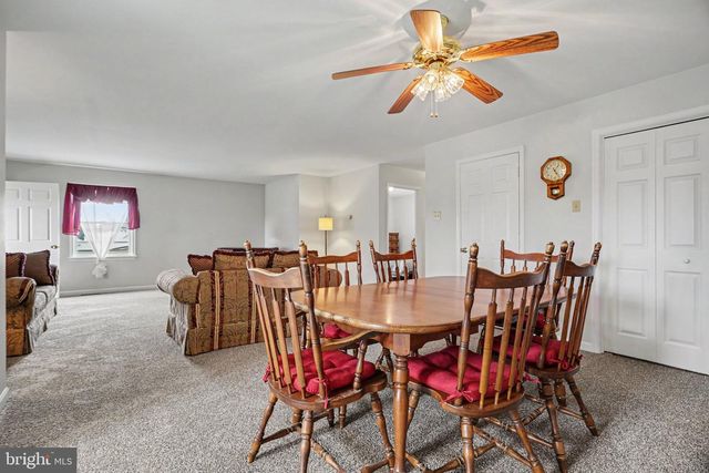 924 W TRINDLE ROAD, Mechanicsburg, PA 17055