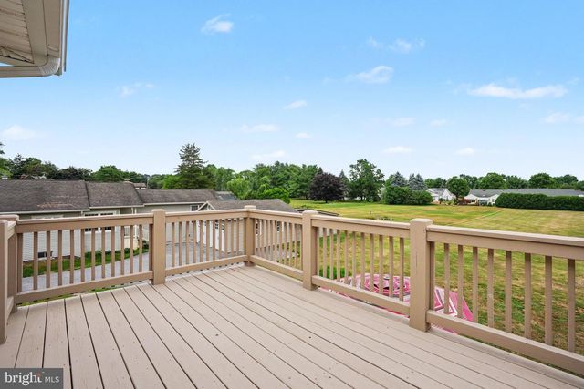 924 W TRINDLE ROAD, Mechanicsburg, PA 17055