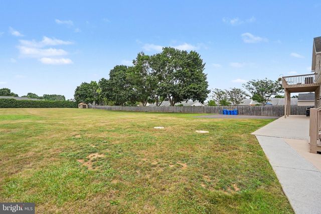 924 W TRINDLE ROAD, Mechanicsburg, PA 17055