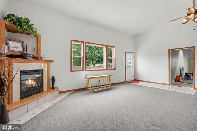 924 W TRINDLE ROAD, Mechanicsburg, PA 17055