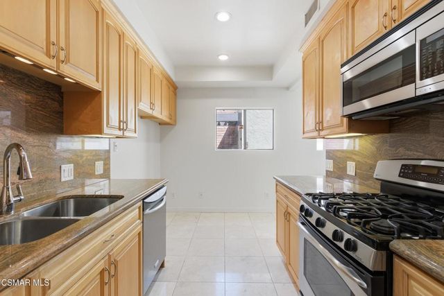 1200 Valley View Road 304, Glendale, CA 91202