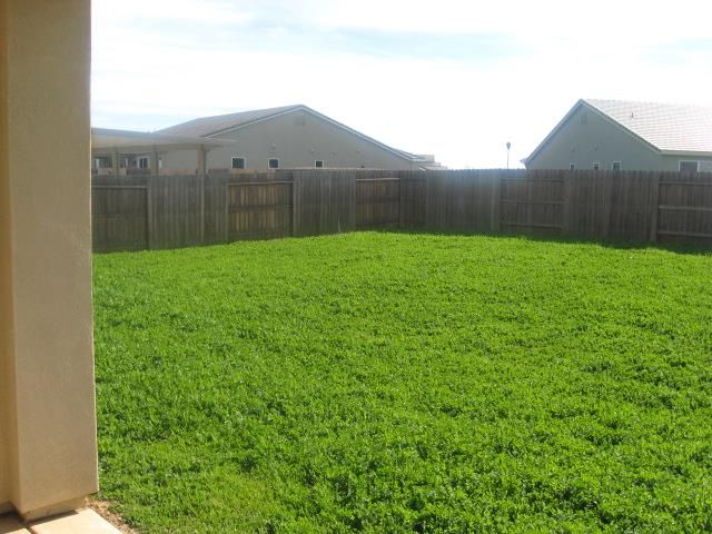 1810 St Croix Ct, Plumas Lake, CA 95961