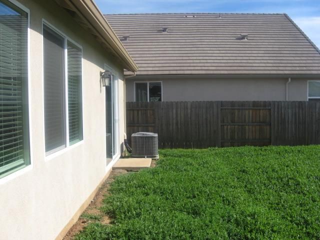 1810 St Croix Ct, Plumas Lake, CA 95961