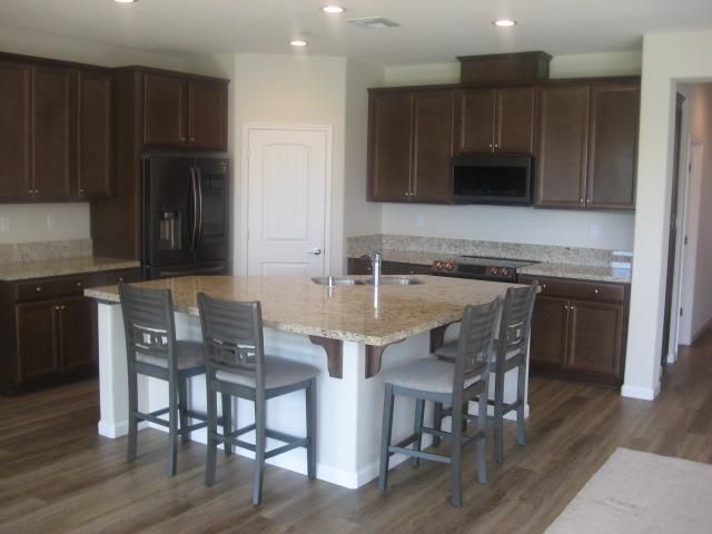 1810 St Croix Ct, Plumas Lake, CA 95961