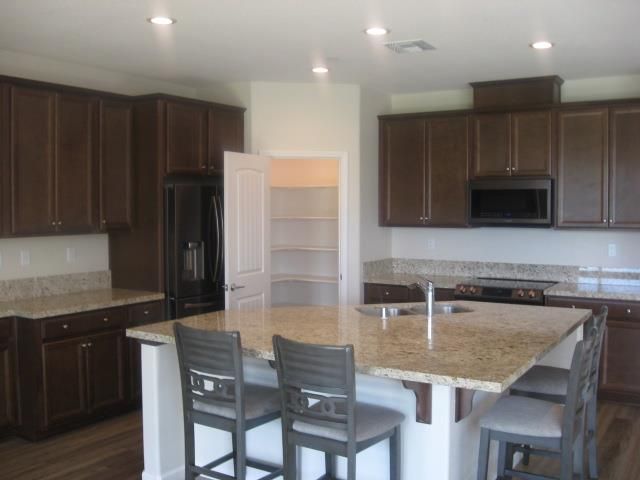 1810 St Croix Ct, Plumas Lake, CA 95961