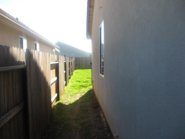 1810 St Croix Ct, Plumas Lake, CA 95961