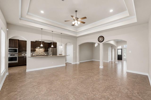 4329 S Meridian Greens Drive, Dickinson, TX 77539