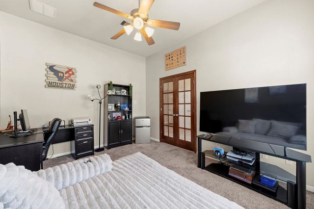 4329 S Meridian Greens Drive, Dickinson, TX 77539