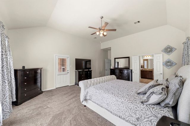 4329 S Meridian Greens Drive, Dickinson, TX 77539