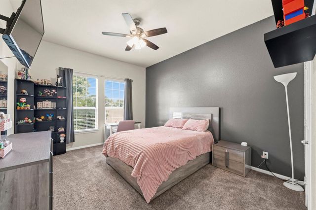 4329 S Meridian Greens Drive, Dickinson, TX 77539