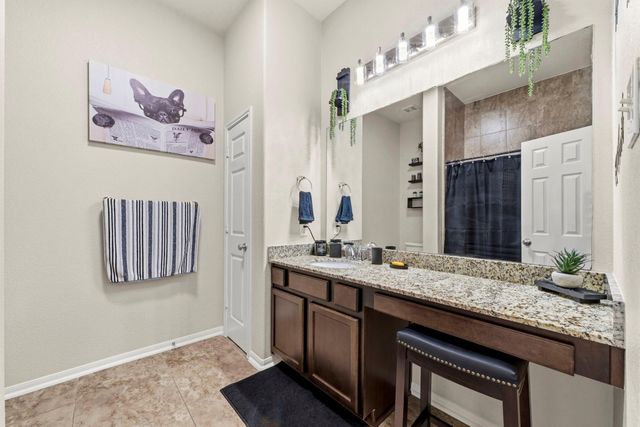 4329 S Meridian Greens Drive, Dickinson, TX 77539