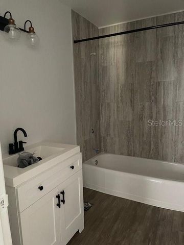 4318 BERKLEY DRIVE, Tampa, FL 33610