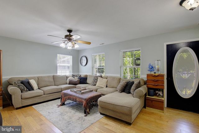 4951 BONNIEWOOD DR, Shady Side, MD 20764