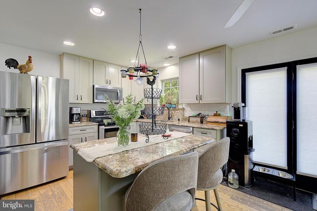 4951 BONNIEWOOD DR, Shady Side, MD 20764