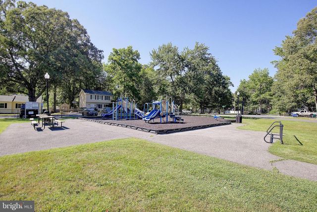 4951 BONNIEWOOD DR, Shady Side, MD 20764