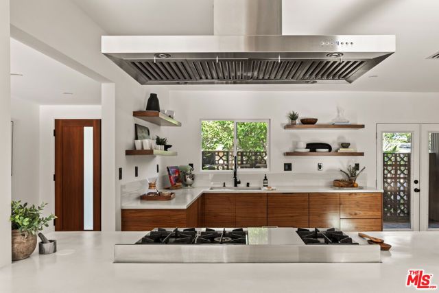 5831 Elba Place, Woodland Hills (los Angeles), CA 91367