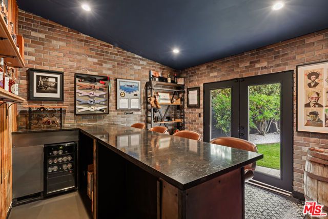 5831 Elba Place, Woodland Hills (los Angeles), CA 91367