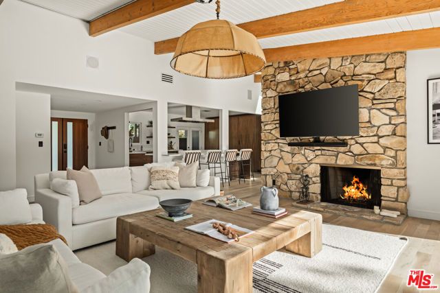 5831 Elba Place, Woodland Hills (los Angeles), CA 91367