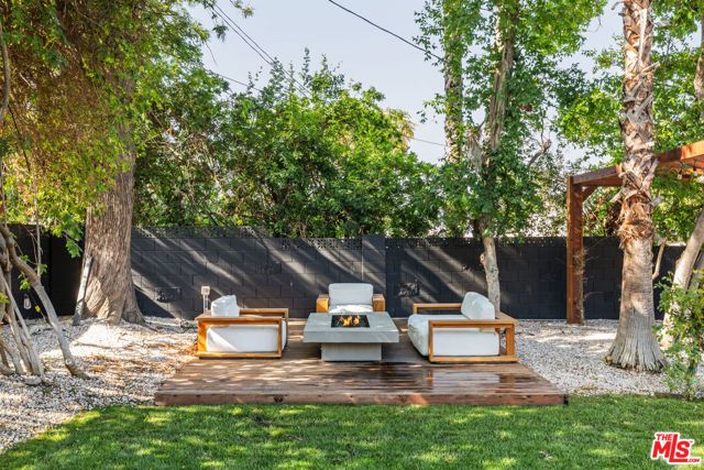 5831 Elba Place, Woodland Hills (los Angeles), CA 91367