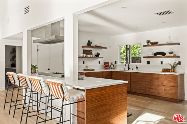 5831 Elba Place, Woodland Hills (los Angeles), CA 91367