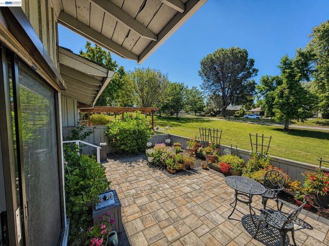 2005 Rancho Verde Circle West, Danville, CA 94526