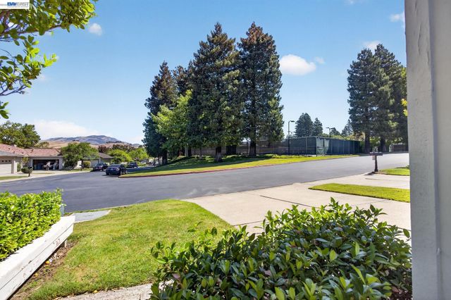 2005 Rancho Verde Circle West, Danville, CA 94526