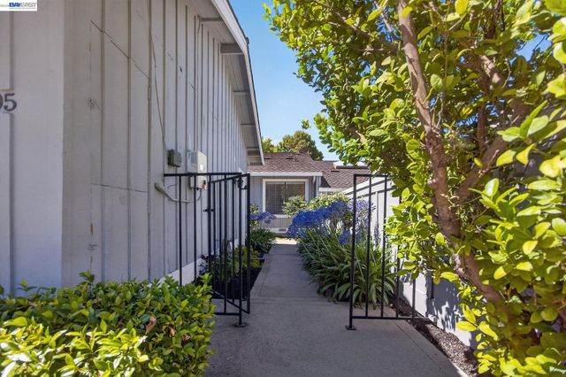 2005 Rancho Verde Circle West, Danville, CA 94526