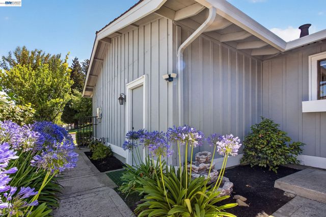 2005 Rancho Verde Circle West, Danville, CA 94526