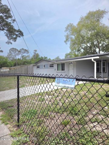 175 PARKWOOD Drive W, Orange Park, FL 32073