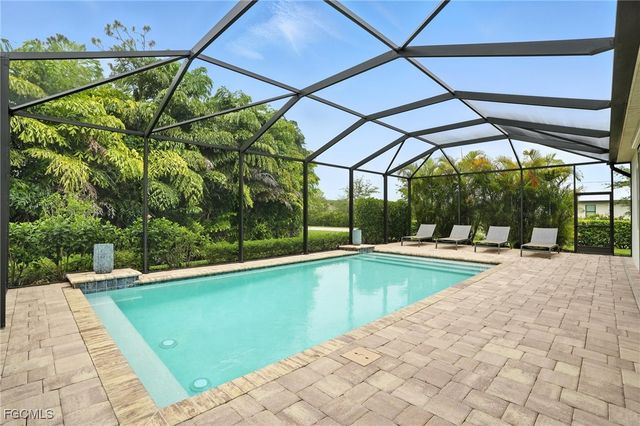 8368 Preserve Point DR, Fort Myers, FL 33912