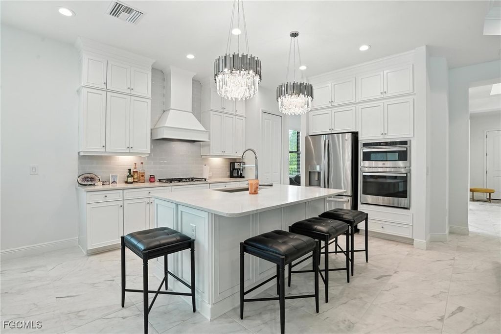 8368 Preserve Point DR, Fort Myers, FL 33912