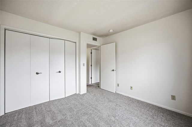 830 Kerry Lane SE 19, Cedar Rapids, IA 52403