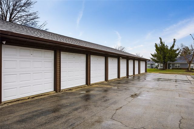 830 Kerry Lane SE 19, Cedar Rapids, IA 52403