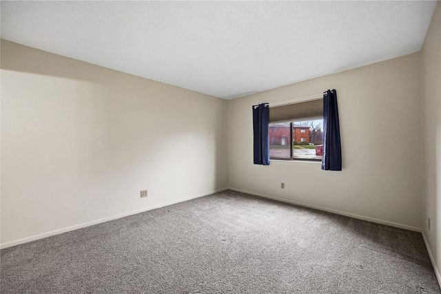 830 Kerry Lane SE 19, Cedar Rapids, IA 52403