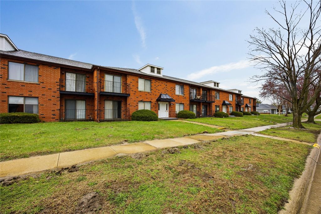 830 Kerry Lane SE 19, Cedar Rapids, IA 52403
