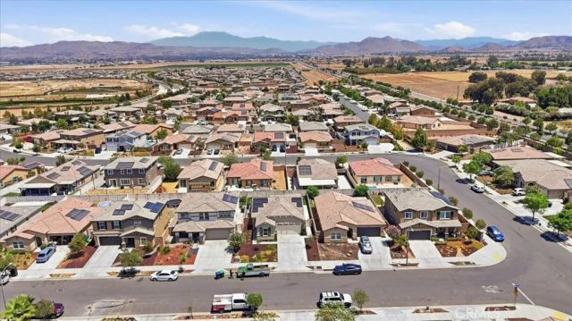 2415 Wild Oak Ct, Perris, CA 92570