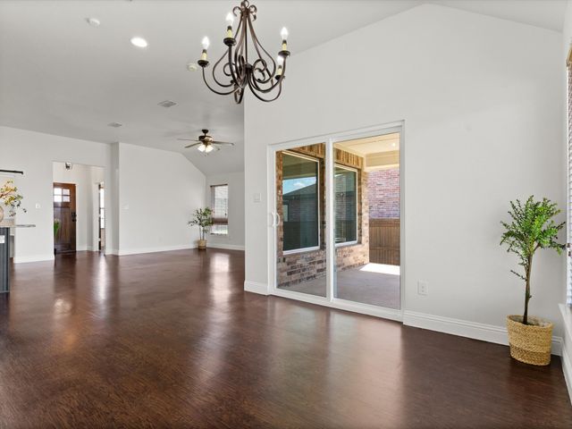 4904 Stratford Place Drive, Sanger, TX 76266
