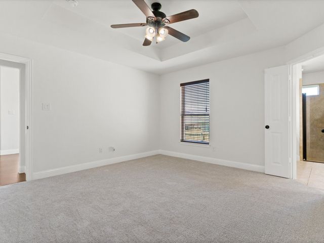 4904 Stratford Place Drive, Sanger, TX 76266