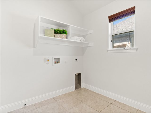 4904 Stratford Place Drive, Sanger, TX 76266