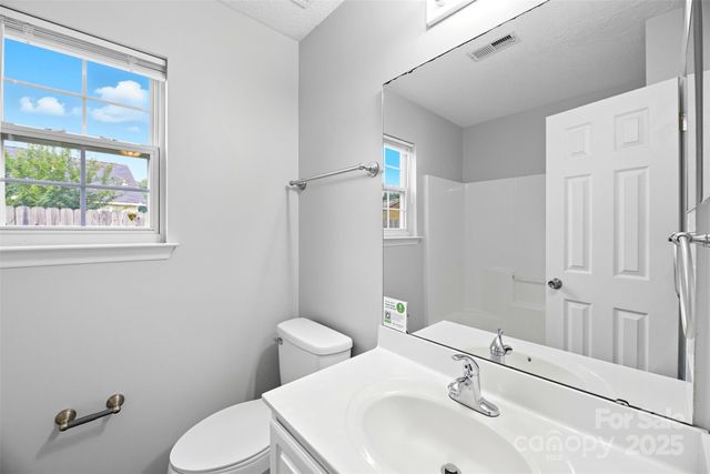 1113 Summit Hills Drive, Charlotte, NC 28214