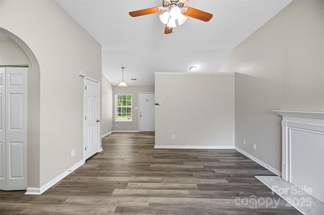 1113 Summit Hills Drive, Charlotte, NC 28214