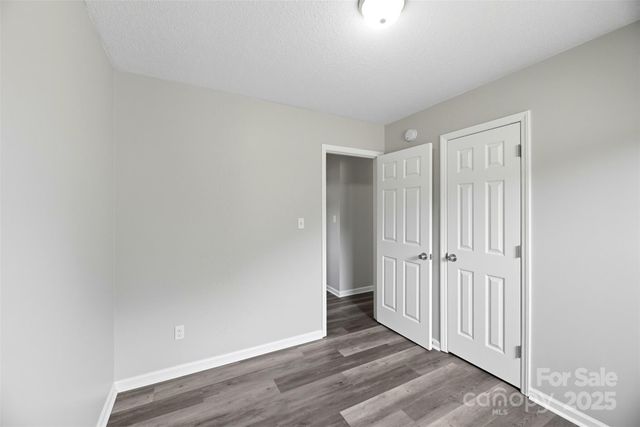 1113 Summit Hills Drive, Charlotte, NC 28214