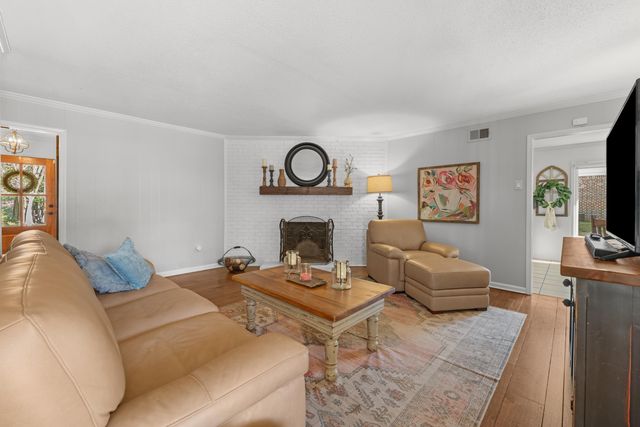 7271 MIMOSA DR, Germantown, TN 38138