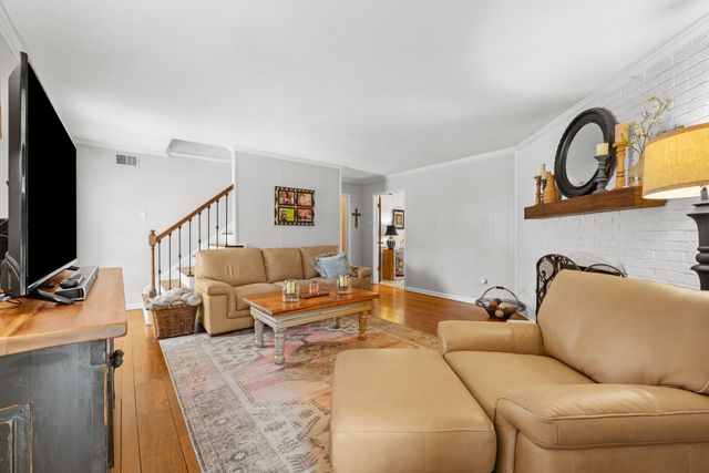 7271 MIMOSA DR, Germantown, TN 38138