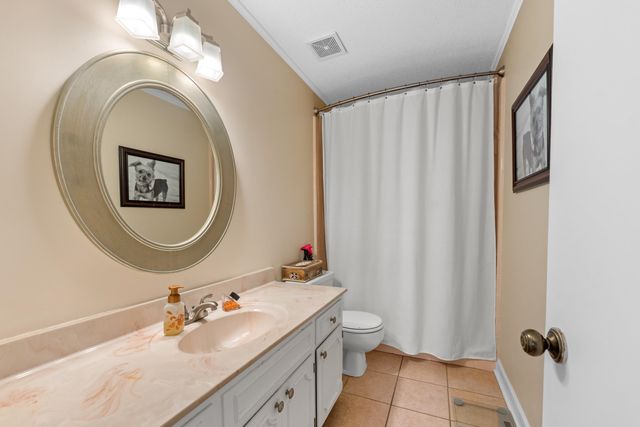 7271 MIMOSA DR, Germantown, TN 38138