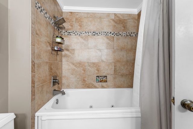 7271 MIMOSA DR, Germantown, TN 38138