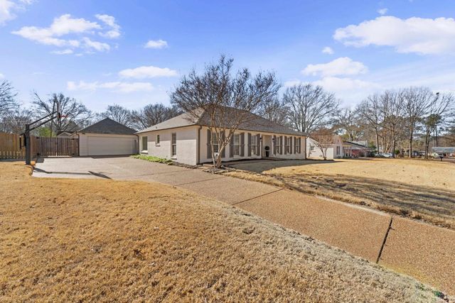 7271 MIMOSA DR, Germantown, TN 38138